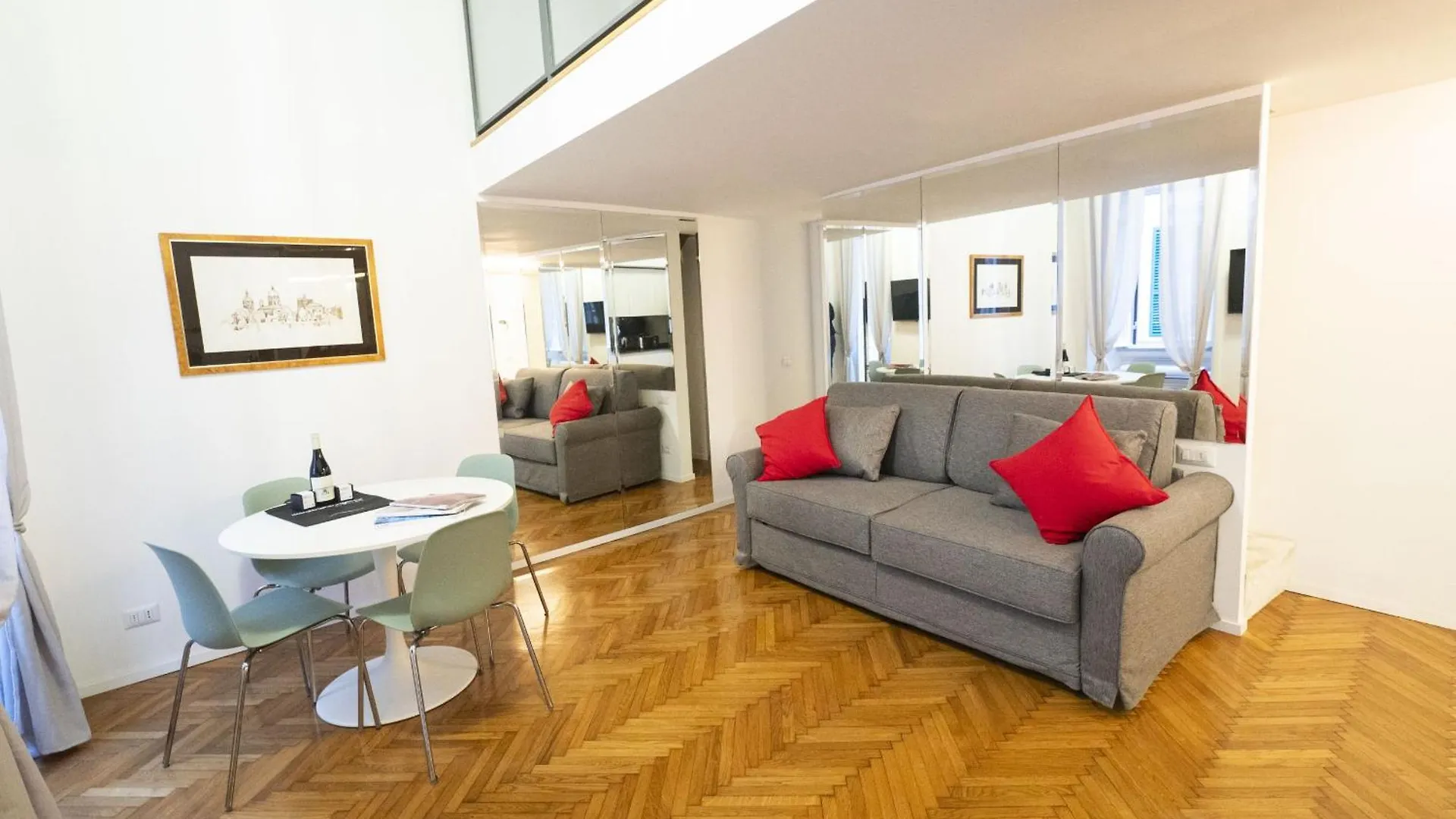 Spanish Steps Lovely Apartment With Balcony Rome Italy